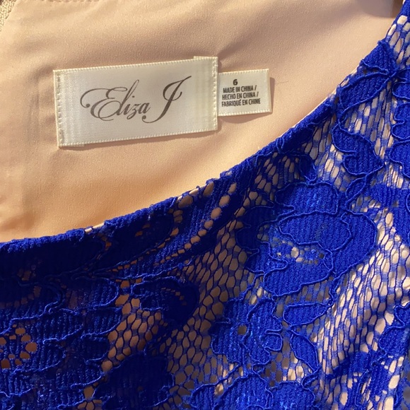 Eliza J dress, royal blue with cream lining. Beautiful lace detail - Picture 2 of 5